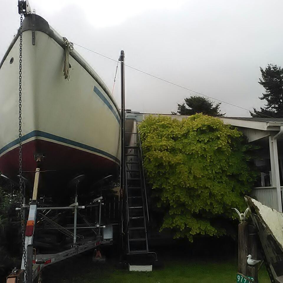 AirBnB Boat Brookings Harbor